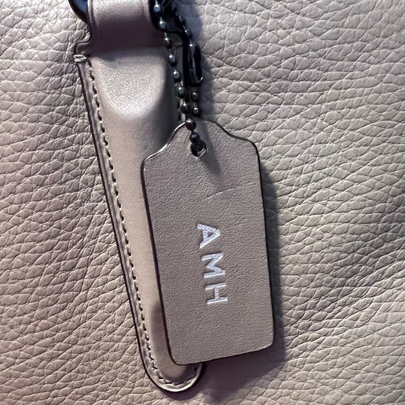 Authentic Coach - Picture 13 of 16